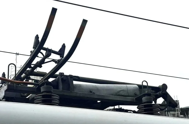 台鐵3班列車集電弓受損  宜蘭線、北迴線延誤通行